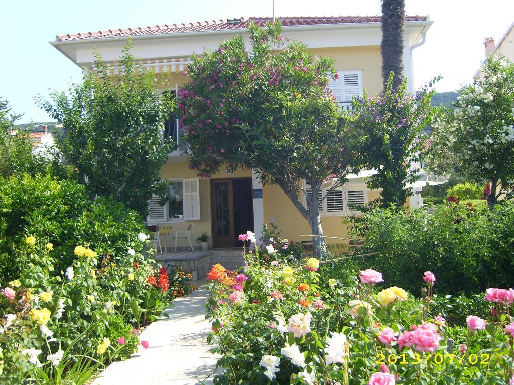 Apartments Antica Rab Town Exterior photo