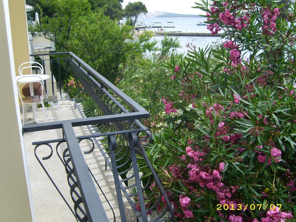 Apartments Antica Rab Town Room photo