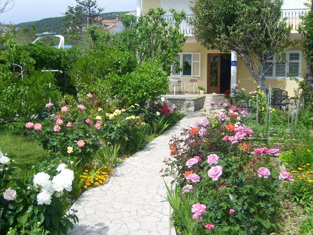 Apartments Antica Rab Town Exterior photo