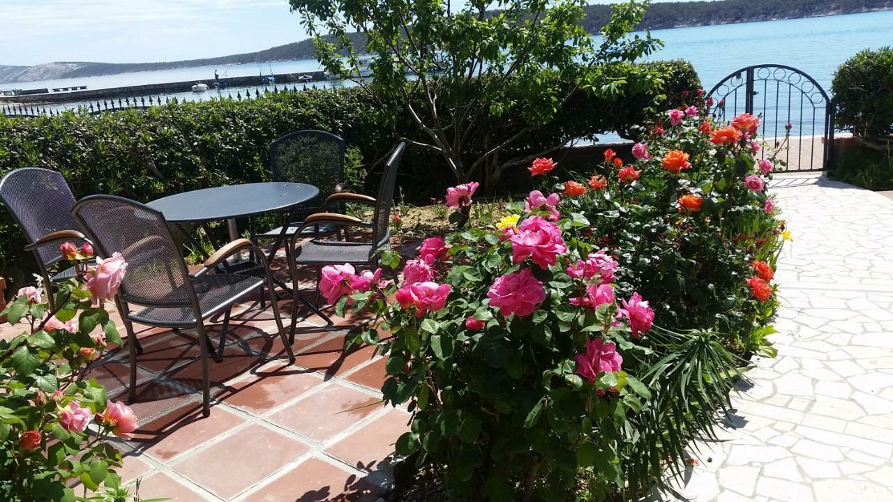 Apartments Antica Rab Town Exterior photo