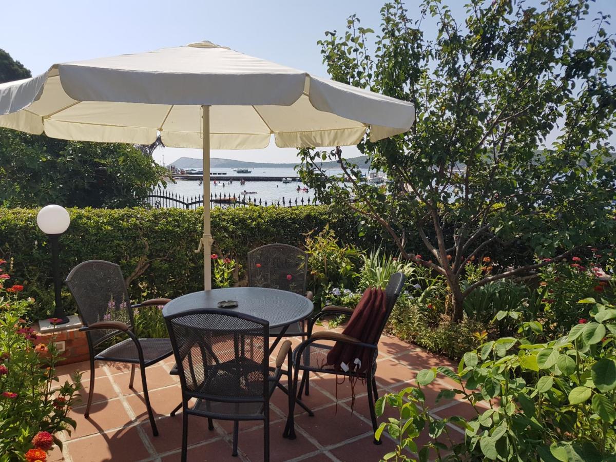 Apartments Antica Rab Town Exterior photo