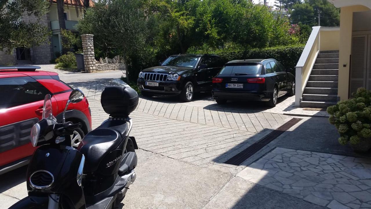 Apartments Antica Rab Town Exterior photo
